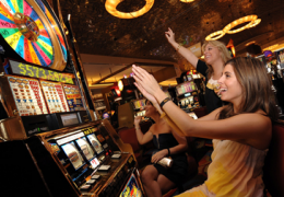 Lotto in crisi, l’Italia sceglie le Slot Machine